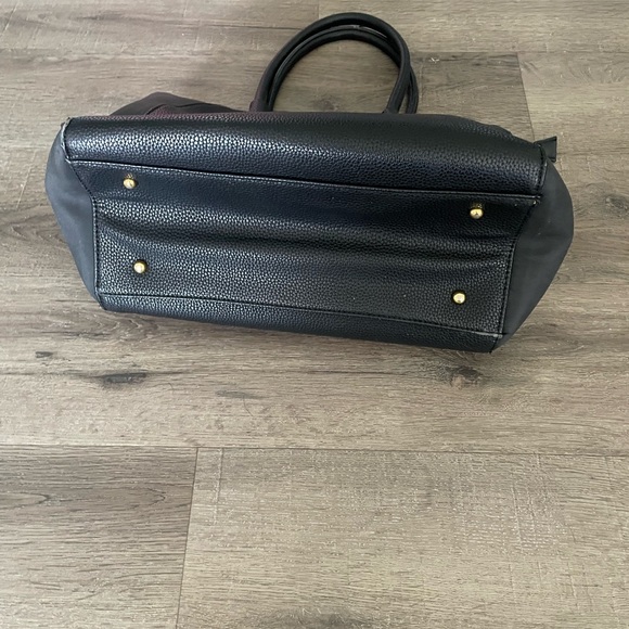 FINAL PRICE Adrienne Vittadini Bag - Picture 4 of 8